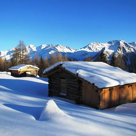 Aichner Aparthotel Brunico