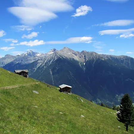 Hotel apartamentowy Aichner Brunico