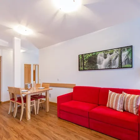 Aichner Aparthotel Brunico