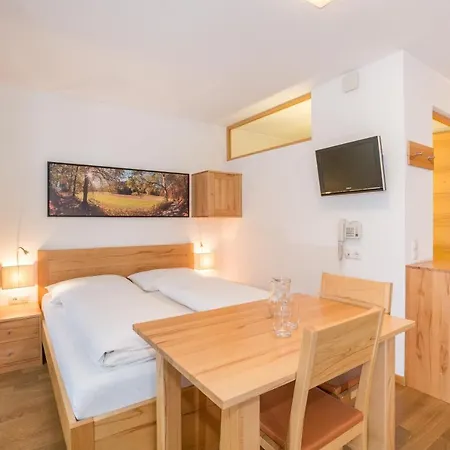 Aichner Hotel apartamentowy Brunico